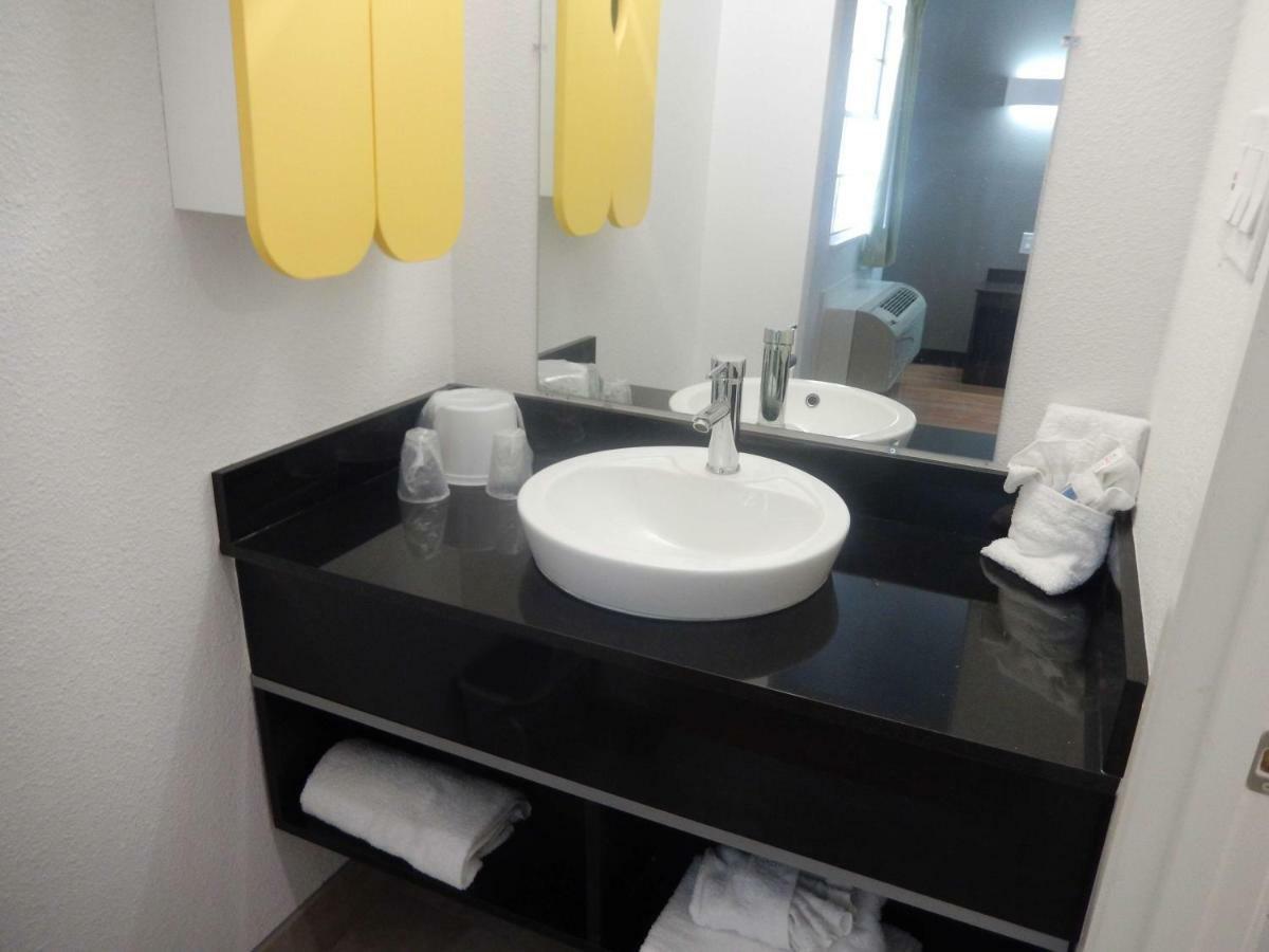 Studio 6-Houston, Tx - Intercontinental Airport South ภายนอก รูปภาพ