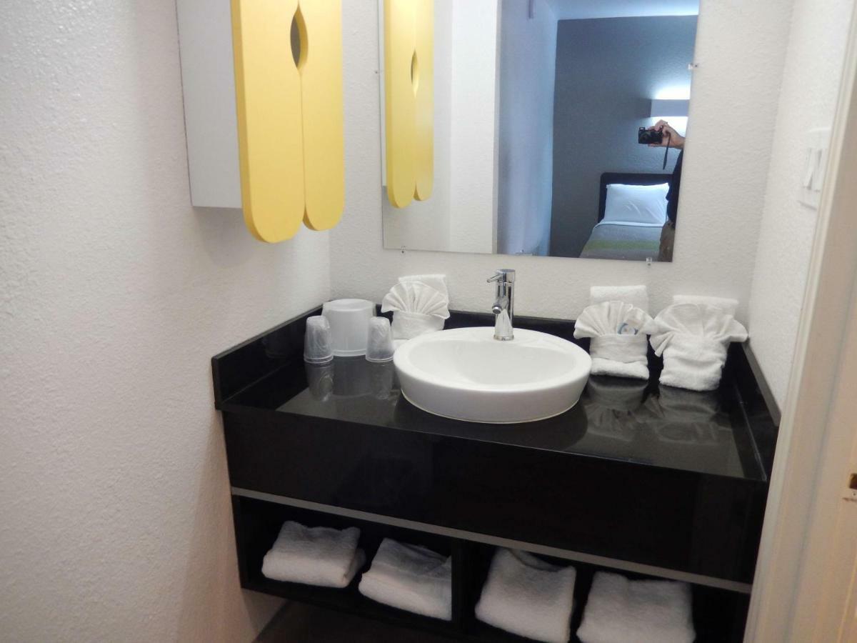 Studio 6-Houston, Tx - Intercontinental Airport South ภายนอก รูปภาพ