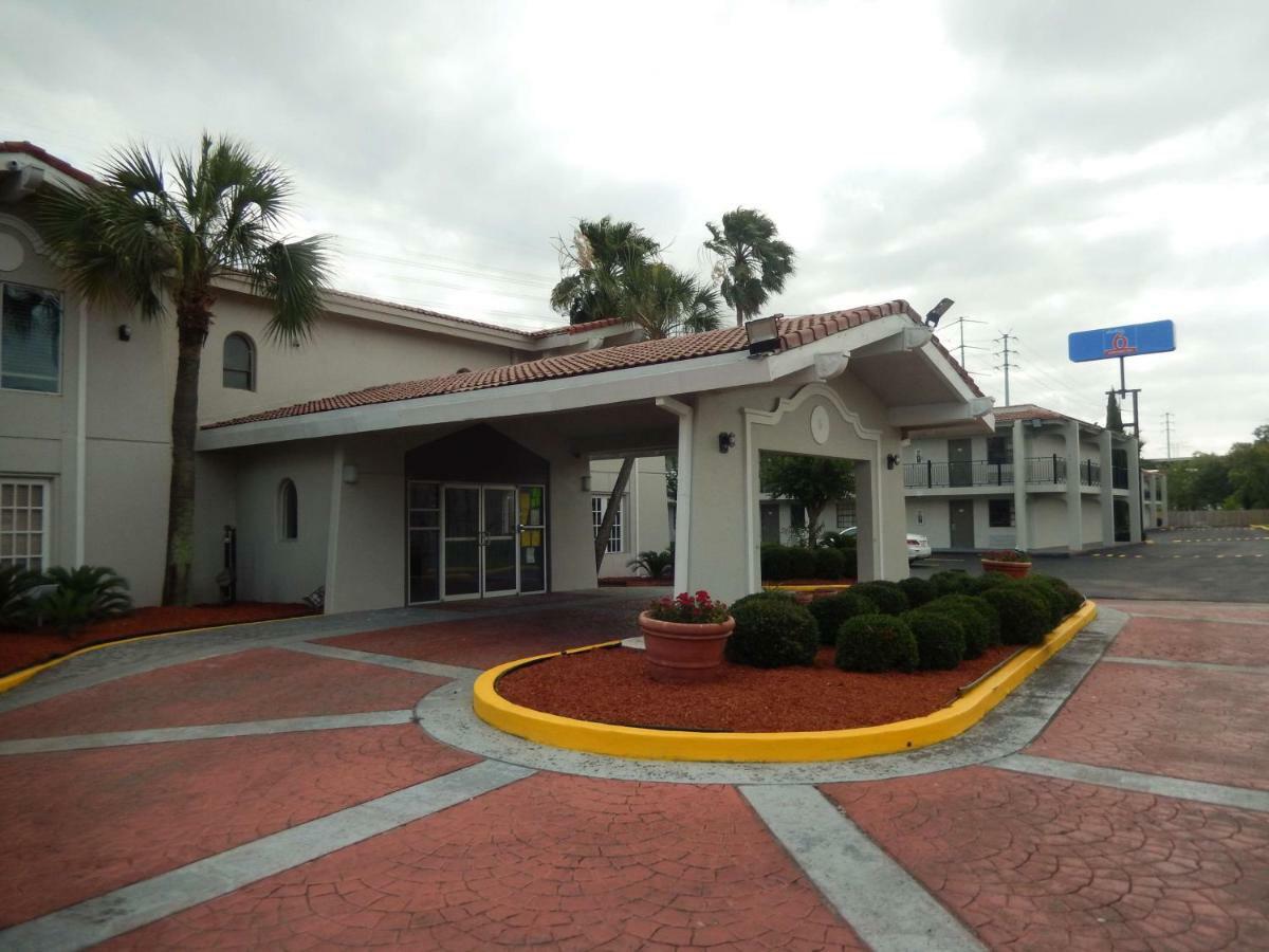 Studio 6-Houston, Tx - Intercontinental Airport South ภายนอก รูปภาพ